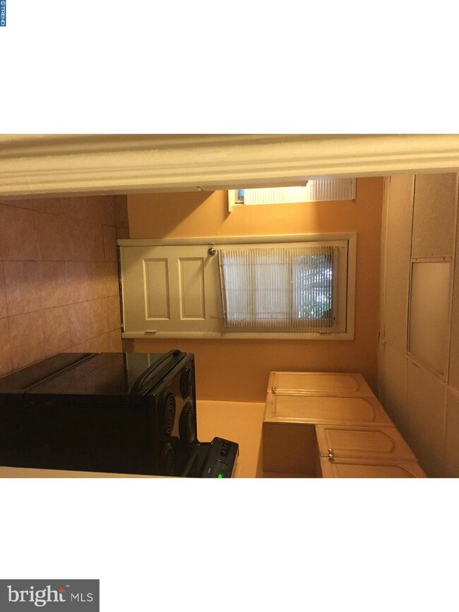 724 Ash Ave, Darby, PA 19023 - photo 6