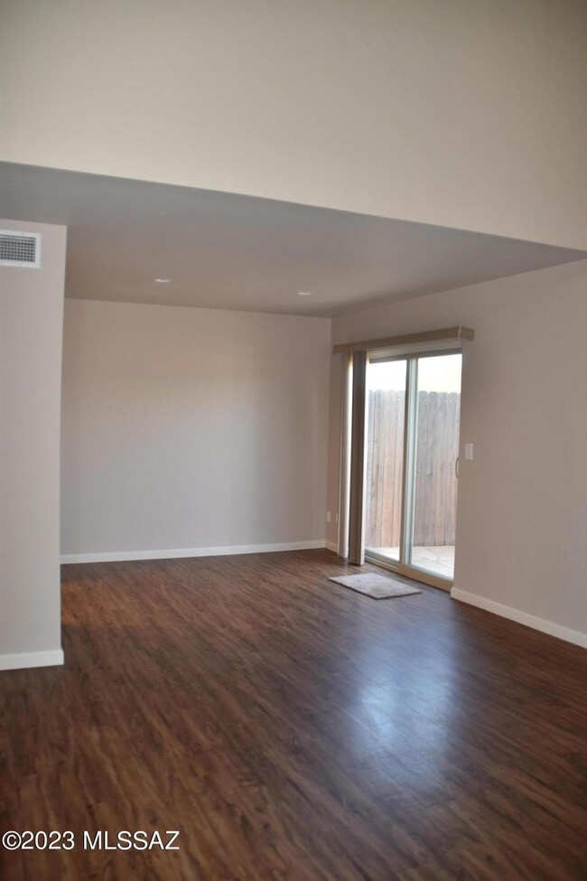 4170 N Foxtail Ln, Tucson, AZ 85719 - photo 2
