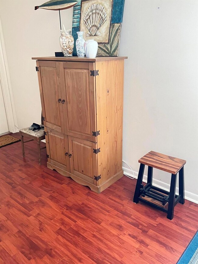 165 Easthampton G, West Palm Beach, FL 33417 - photo 4