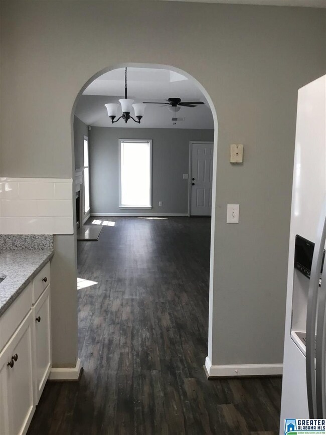 336 Camden Cove Cir, Calera, AL 35040 - photo 4