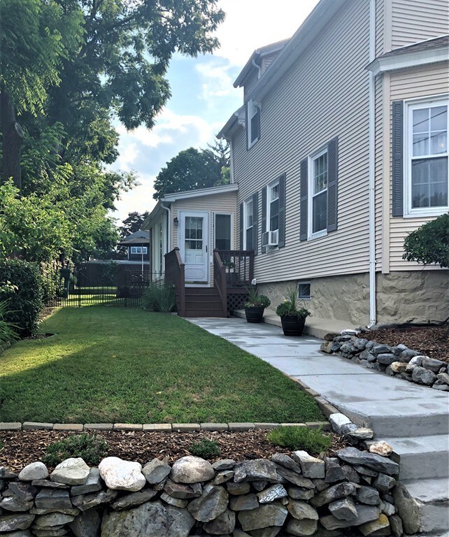 108 Humphrey St, Lowell, MA 01850 - photo 3