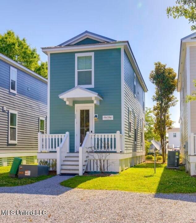 Cottage Back