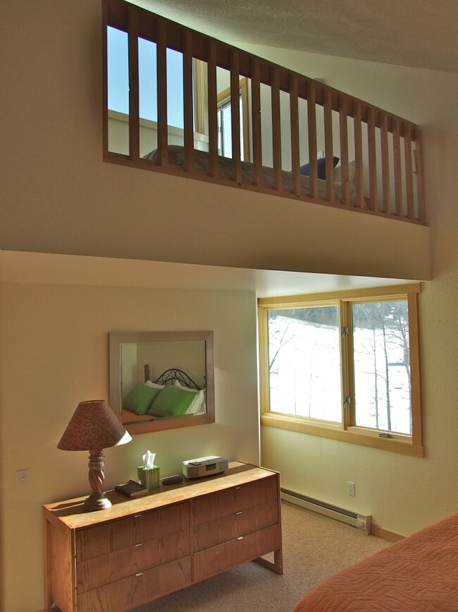 Bedroom 2 / Loft