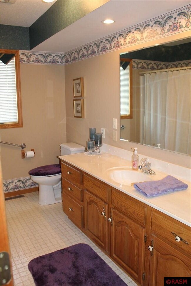 815 7th St N, New Ulm, MN 56073 - photo 6