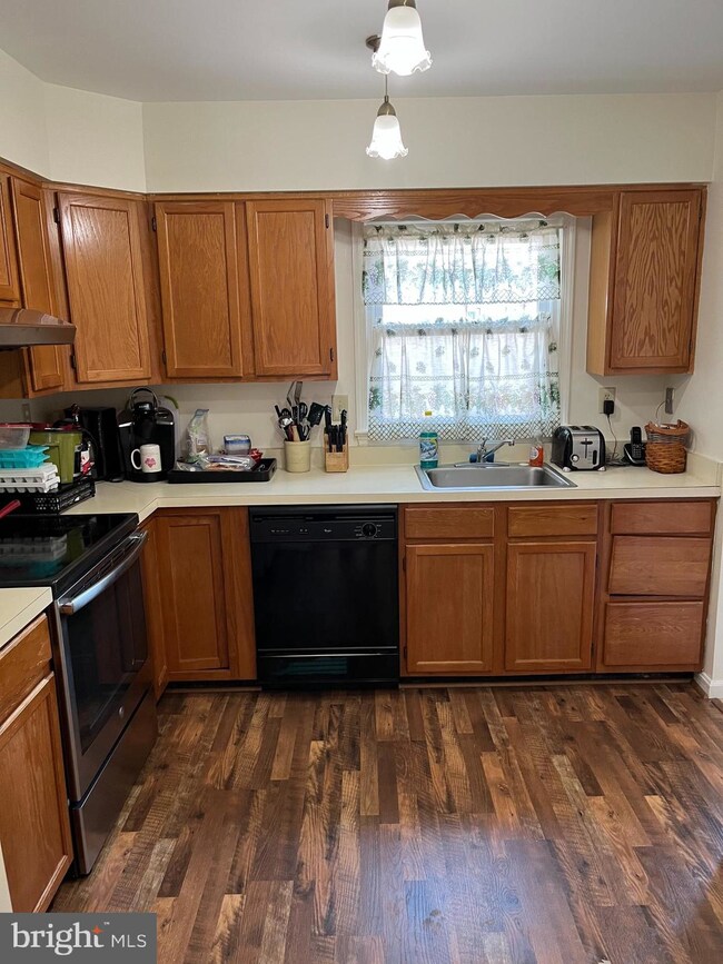 15405 Empress Way, Bowie, MD 20716 - photo 5