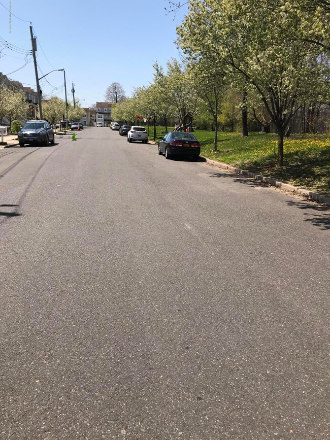 216 Sneden Ave, Staten Island, NY 10312 - photo 5