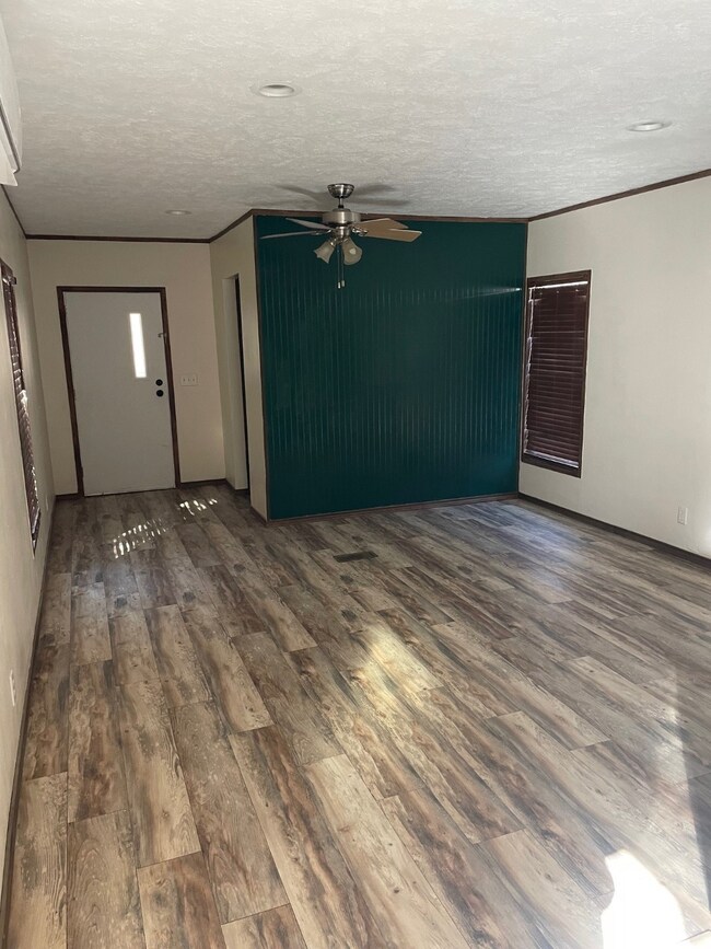 5955 Tenderfoot Trail, Fort Worth, TX 76135 - photo 3