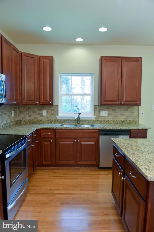 101 Surrey Dr, Ruther Glen, VA 22546 - photo 7