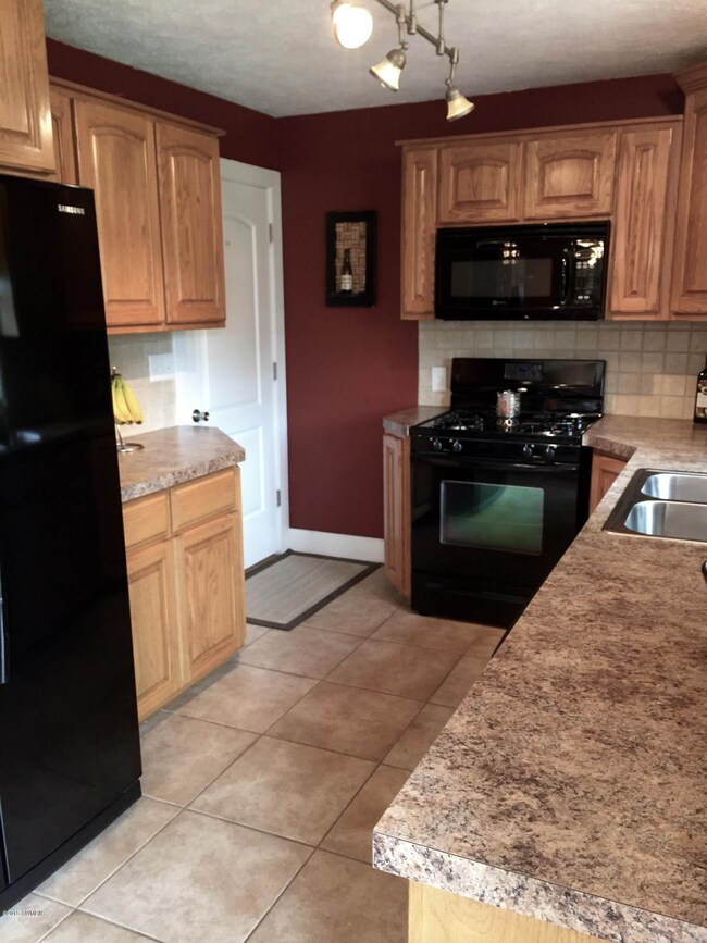 4497 12th St, Wayland, MI 49348 - photo 3