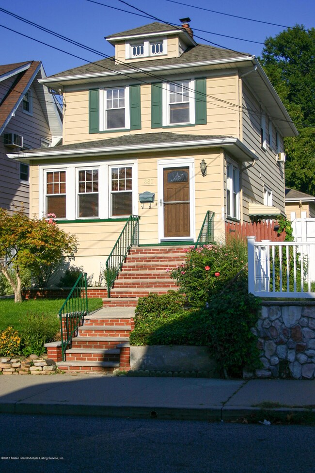 387 Pelton Avenue-23