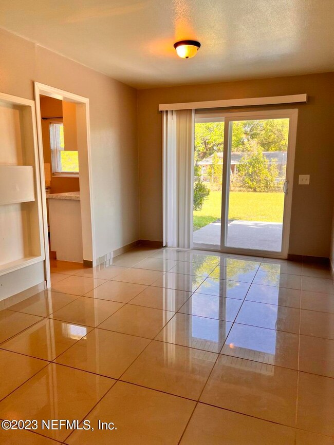 7529 Leroy Dr, Jacksonville, FL 32244 - photo 5