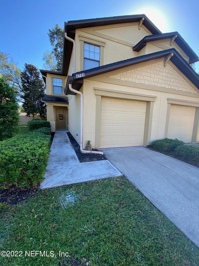 4749 Playschool Dr, Jacksonville, FL 32210 - photo 4