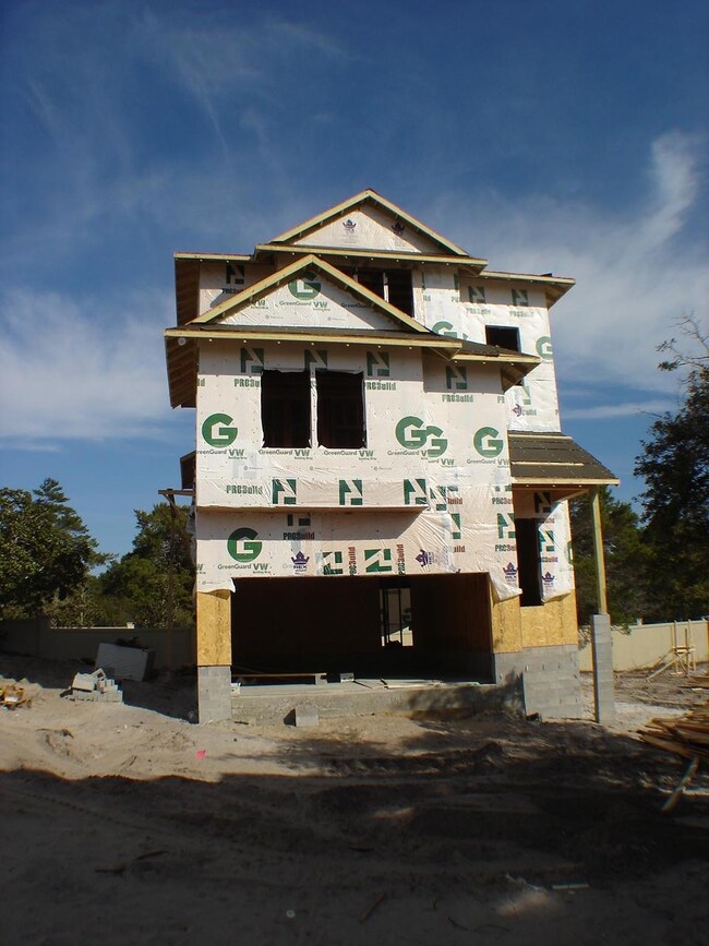 MALLORY EXTERIOR