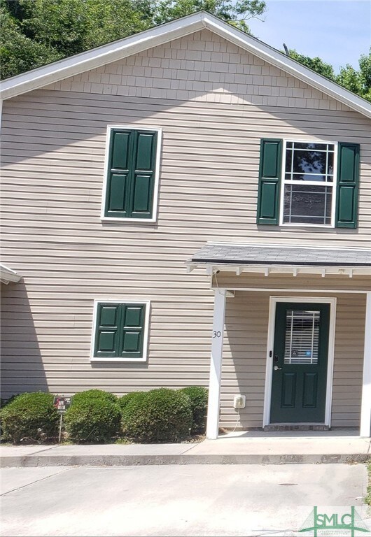 End unit, great location.
