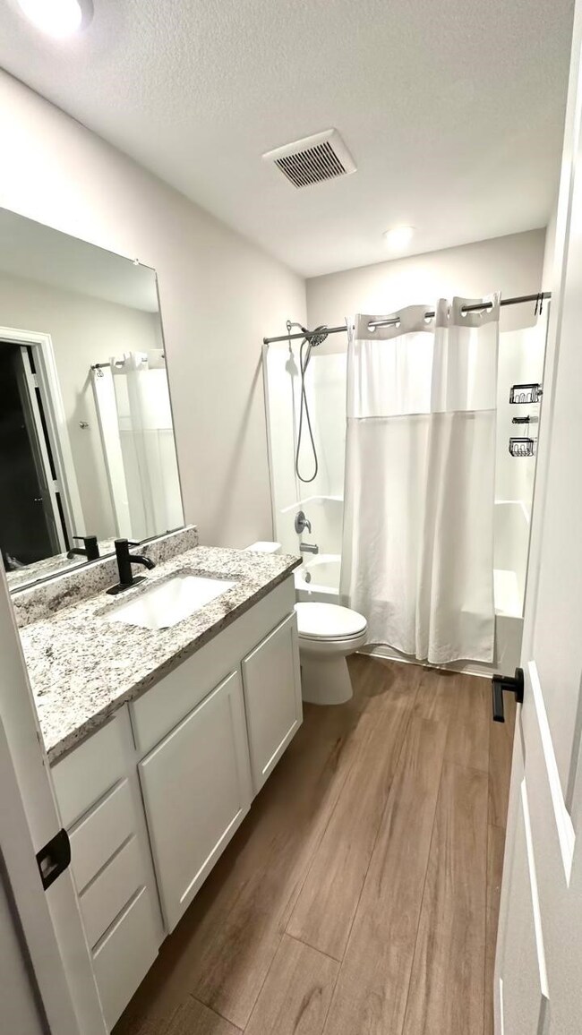 236 Rustic Ridge Cir, Magnolia, TX 77354 - photo 5