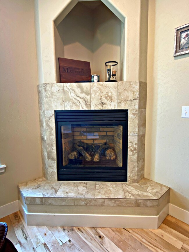 3131 Bursell Rd, Central Point, OR 97502 - photo 4