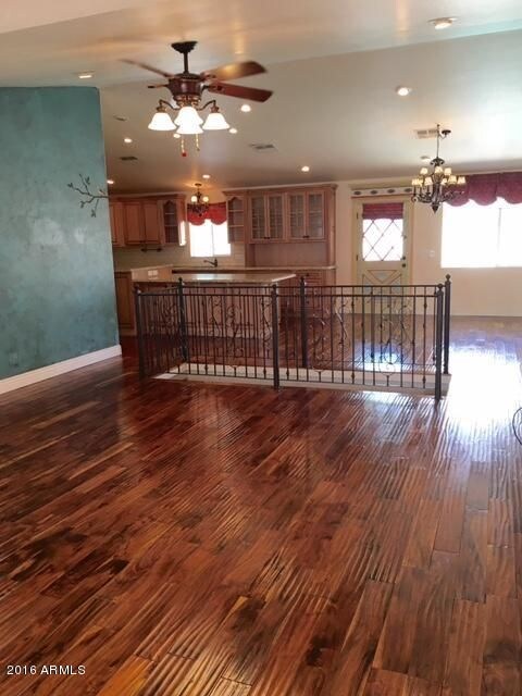 Living rm to kitchen