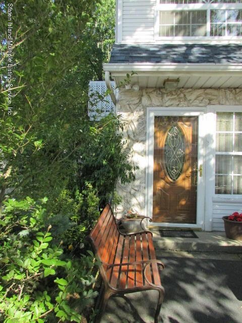 71 Country Dr E unit 52, Staten Island, NY 10314 - photo 5