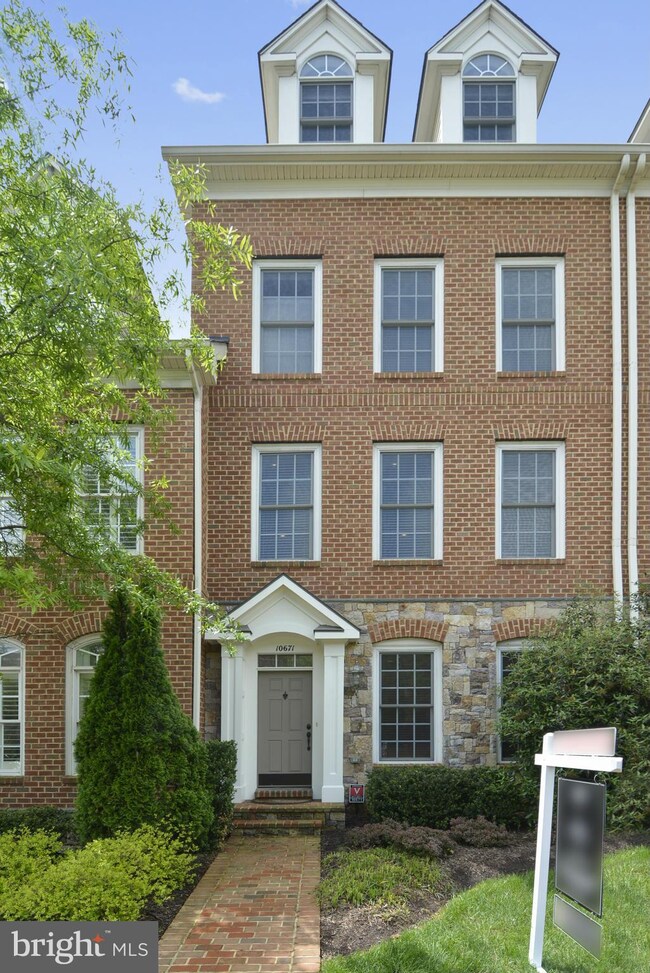 10671 Main St, Fairfax, VA 22030 - photo 2