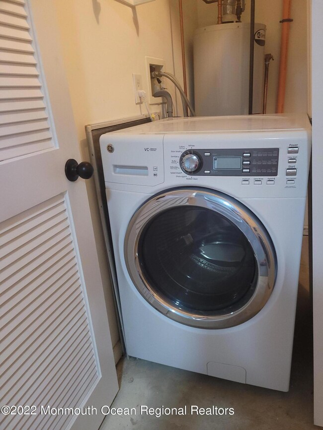 133 Aberdeen Rd unit 8, Matawan, NJ 07747 - photo 7