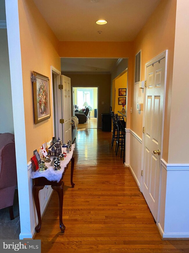 7402 Prospect Hill Ct, Glenn Dale, MD 20769 - photo 3