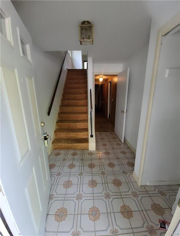 2154 Columbia Ave, Whitehall, PA 18052 - photo 2