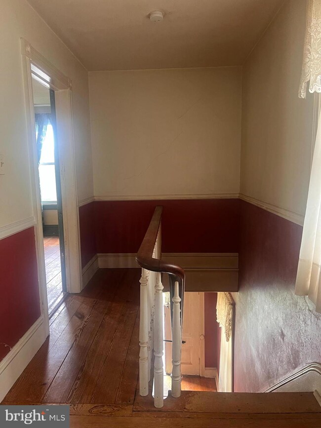 243 Mercer St, Hightstown, NJ 08520 - photo 6