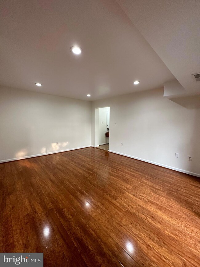 17804 Buehler Rd unit 148, Olney, MD 20832 - photo 4