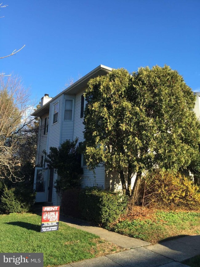 3000 Hickory Grove Ct, Fairfax, VA 22031 - photo 4