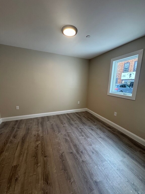 189 Pleasant St unit 3, Marblehead, MA 01945 - photo 5