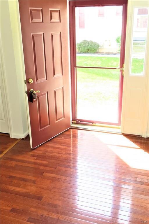 6810 Hunt Dr, Macungie, PA 18062 - photo 3