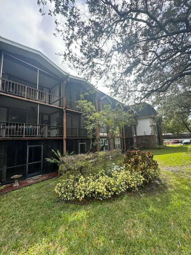 3670 Inverrary Dr unit 3S, Lauderhill, FL 33319 - photo 4