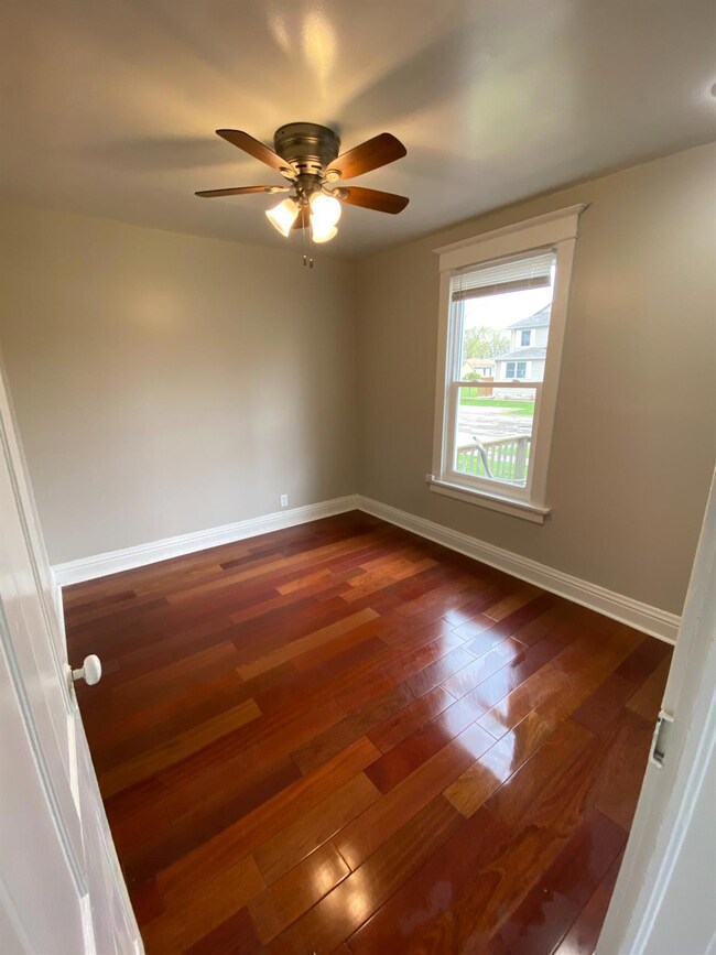 68 Lansing St, La Porte, IN 46350 - photo 6