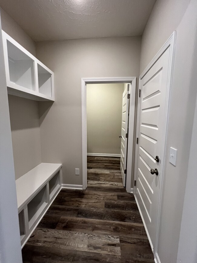 155 Reynard St, Manchester, TN 37355 - photo 4