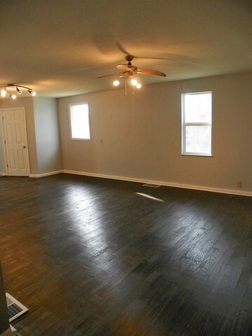 12276 E 950 North Rd, Chenoa, IL 61726 - photo 3