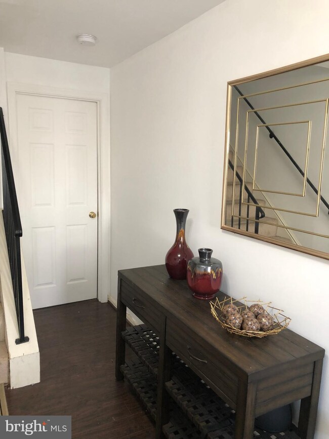 1318 Gabes Place, Hyattsville, MD 20785 - photo 4