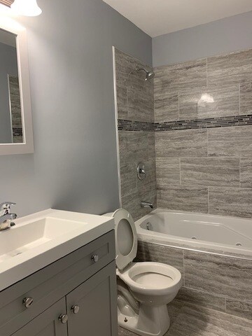 3414 Montmarte Ave, Hazel Crest, IL 60429 - photo 4