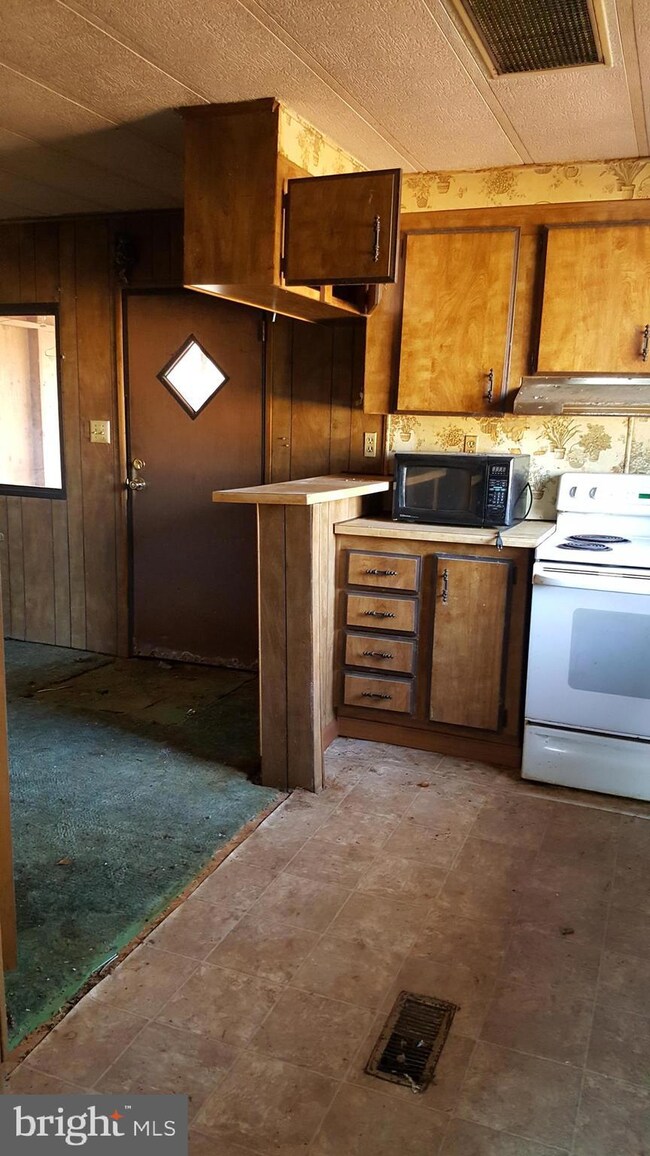 22765 Taylor Ln, California, MD 20619 - photo 6