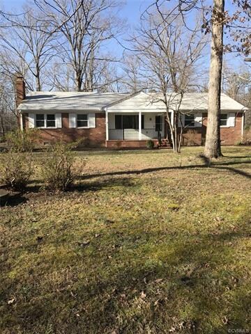 300 Gainsborough Ct, Midlothian, VA 23114 - photo 2