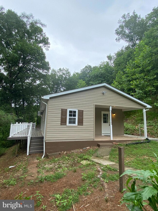 1815 Back Rd, Sharpsburg, MD 21782 - photo 2