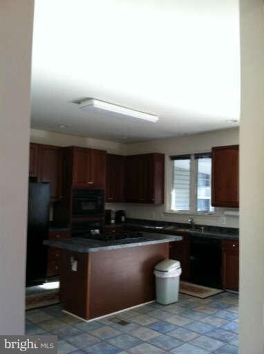 3090 Elsa Ave, Waldorf, MD 20603 - photo 5