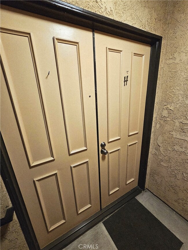 440 W Dryden St unit H, Glendale, CA 91202 - photo 2