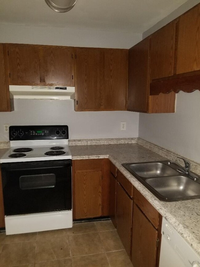 305 Westcliff Center St, Warner Robins, GA 31093 - photo 6