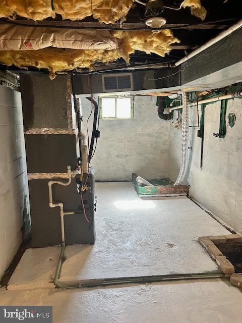 215 E Elder St, Cumberland, MD 21502 - photo 5