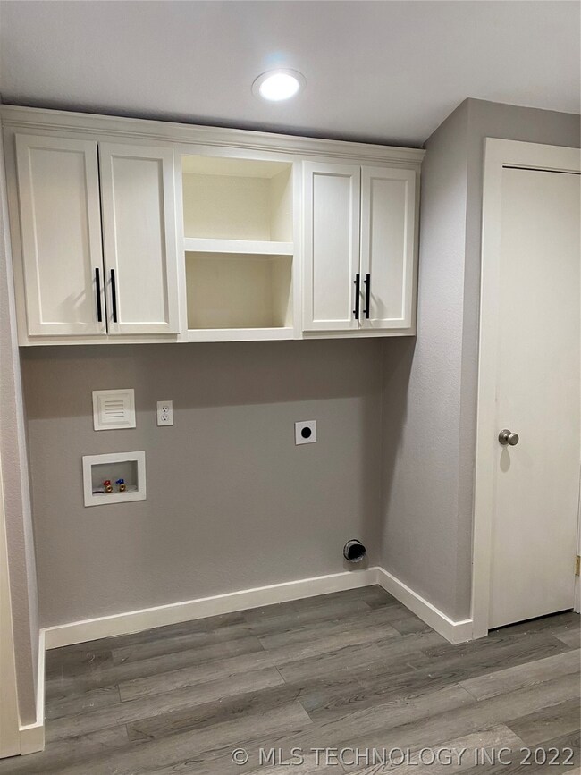 130 G St SW, Ardmore, OK 73401 - photo 6