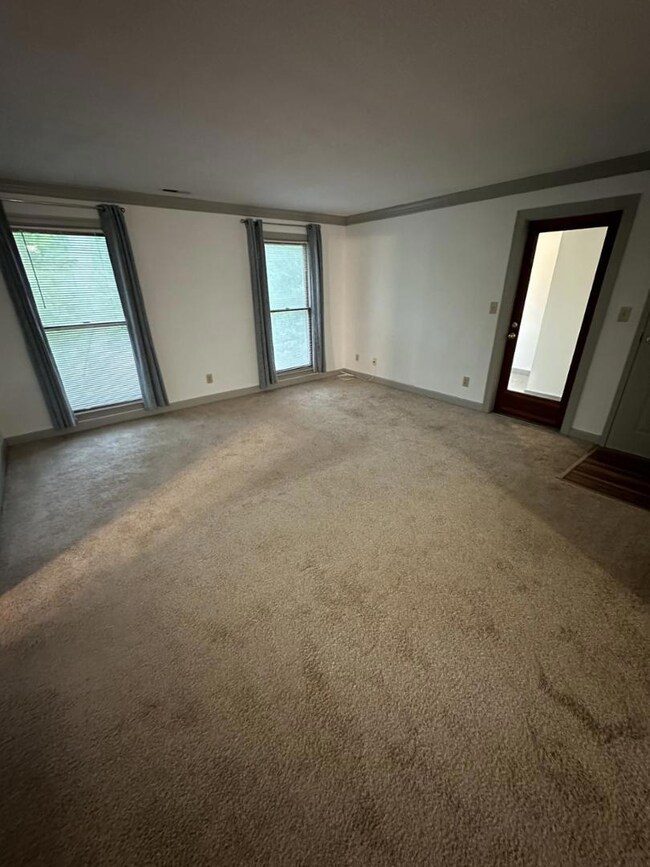 3502 Ivy Commons Dr unit 202, Raleigh, NC 27606 - photo 3