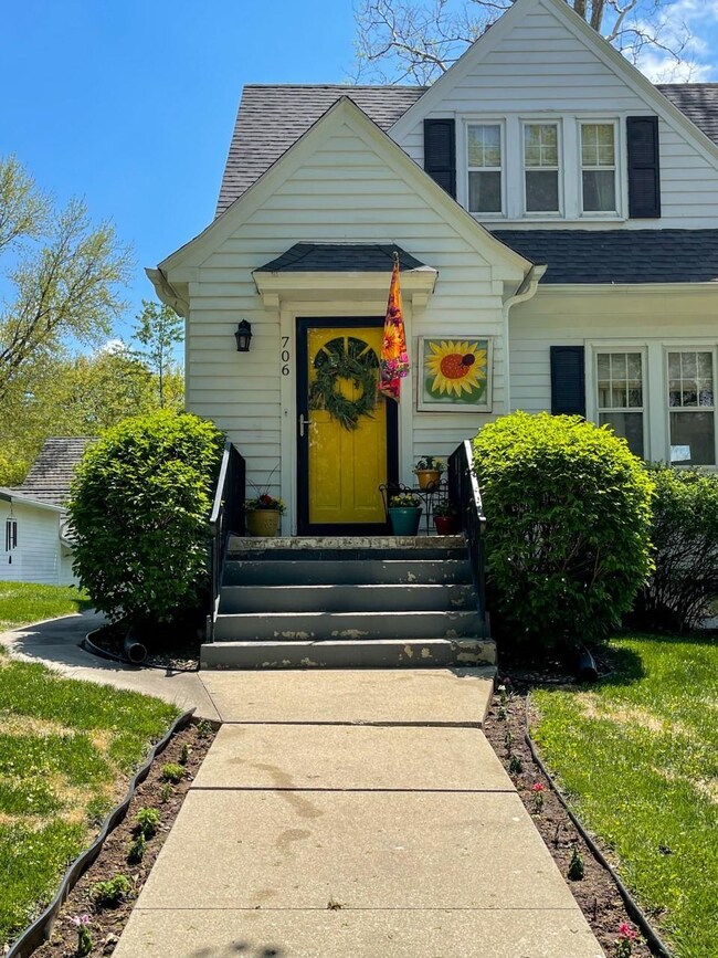 706 front door