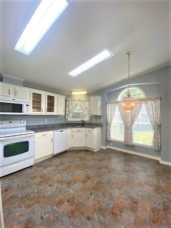 1408 Fox Run, Middleboro, MA 02346 - photo 5