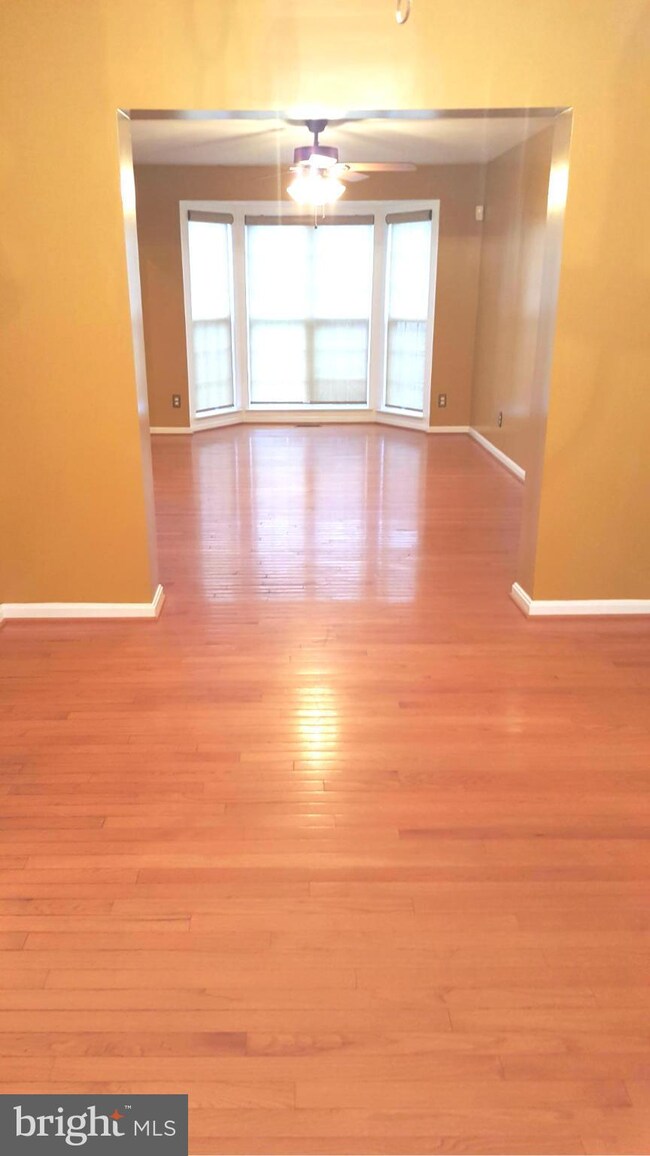 4625 Queens Grove St, White Plains, MD 20695 - photo 3