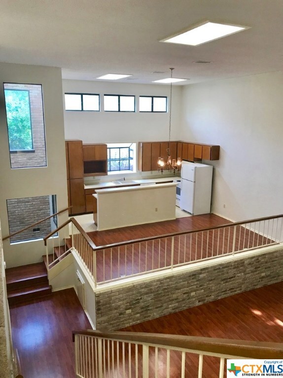 212 Scott St, San Marcos, TX 78666 - photo 3